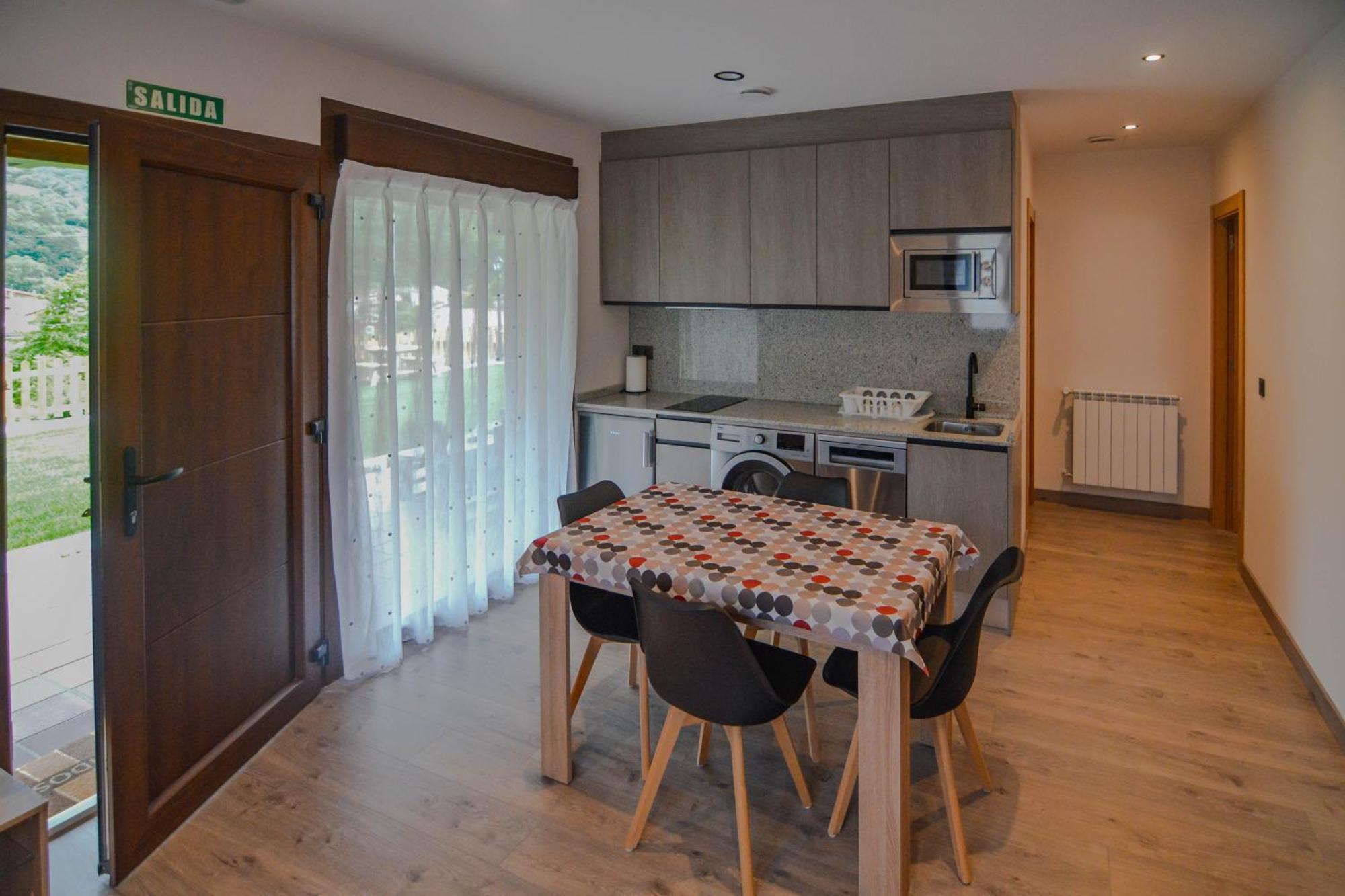 Apartamentos Fuente La Pipa Avín Extérieur photo